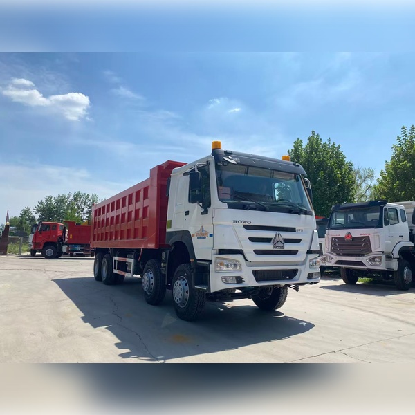İstifadə olunmuş Howo 8x4 özüboşaltma maşını