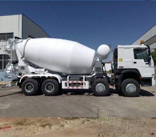 HOWO 8X4 Mixer Truck