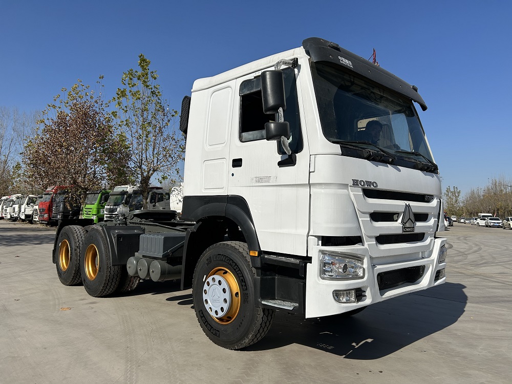 10 Təkərli Traktor Sinotruk Howo