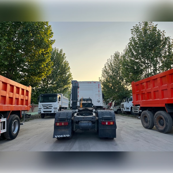 Used Volvo tractor truck