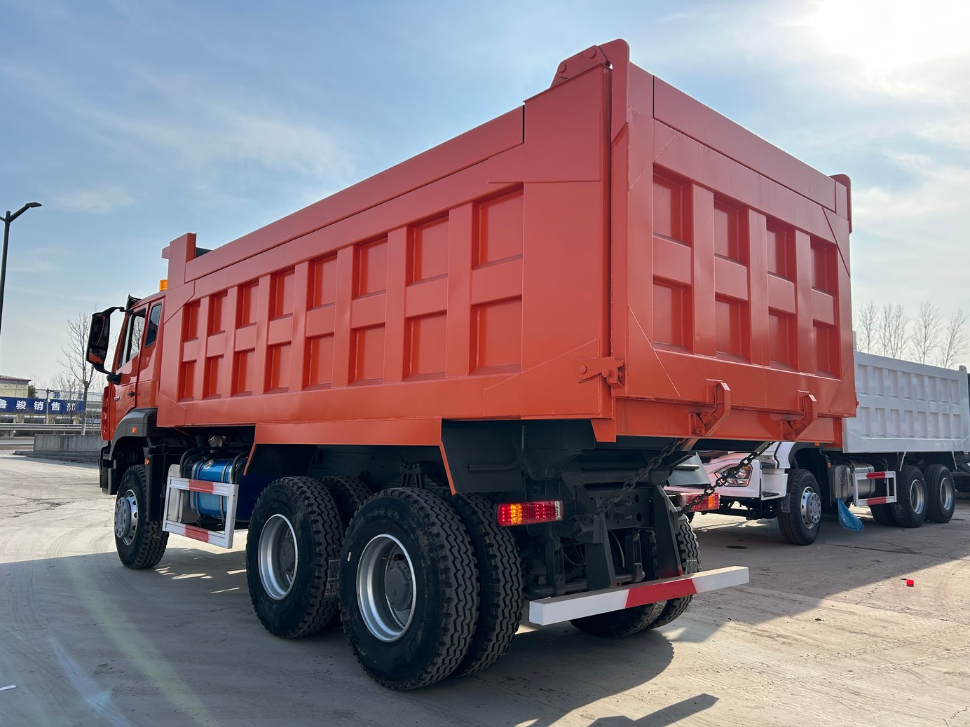 شاحنات قلابة هوهان مستعملة