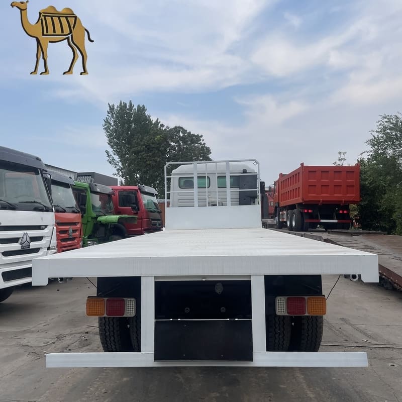 شاحنة مسطحة من طراز شاكمان F3000 6×4