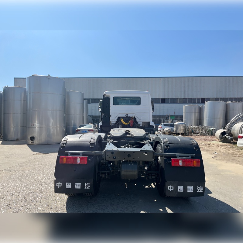 شاحنة جرار Howo NX Hohan مستعملة