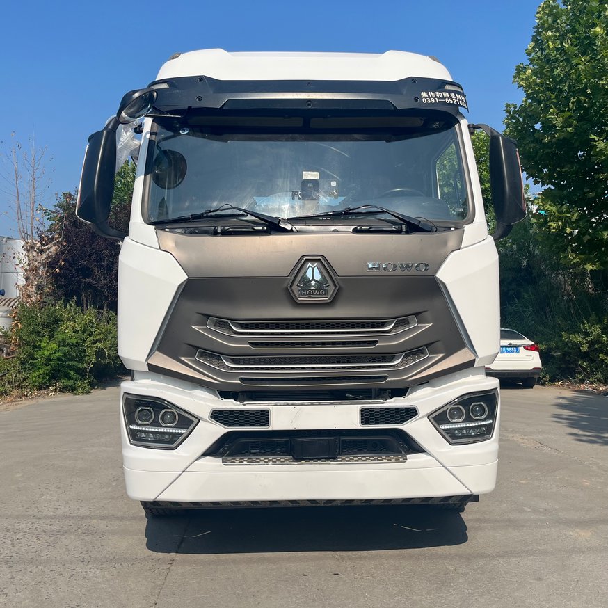 Седельный тягач Sinotruk Howo NX 4x2