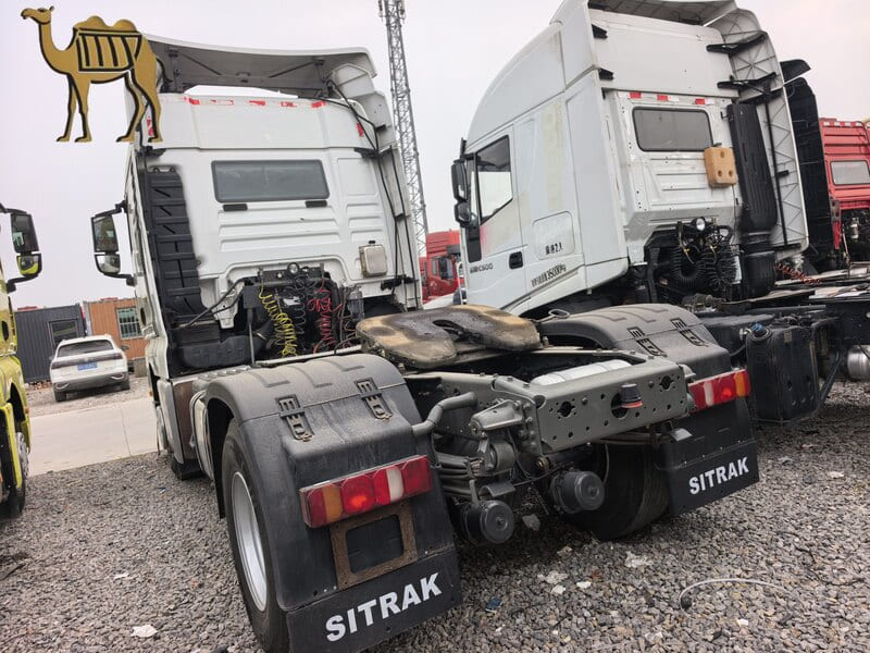 شاحنة جرار Howo Sitrak 4×2