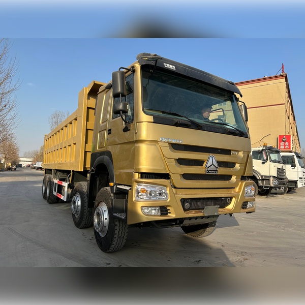 Camion-benne Howo 371 ch 8x4 d'occasion