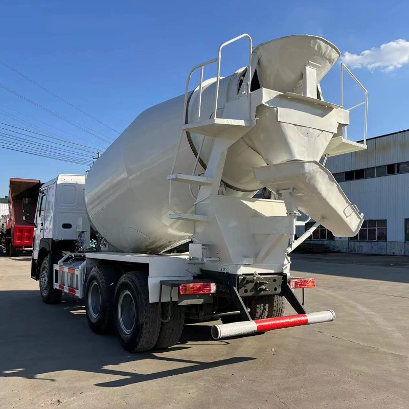 HOWO Concrete Mixer Truck