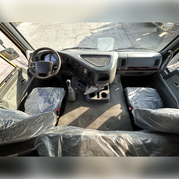 Camion-benne Howo 371 ch 8x4 d'occasion