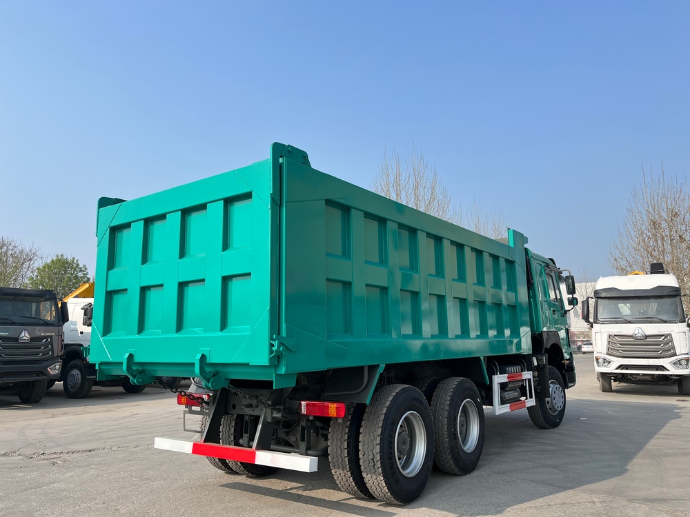 İstifadə olunmuş Howo 6x4 özüboşaltma maşını