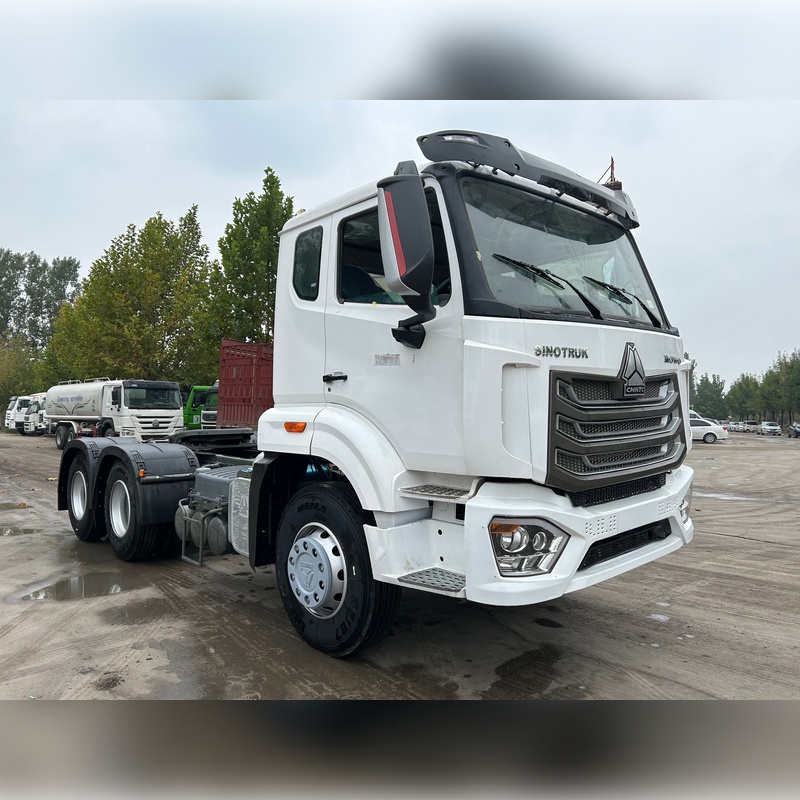İstifadə olunmuş Sinotruk Howo NX 6x4 Traktor Yük Maşını