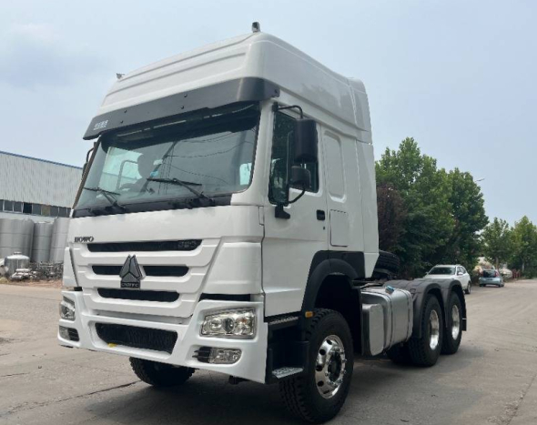 Burkina Faso Client Purchases HOWO 6×4 Tractor Truck